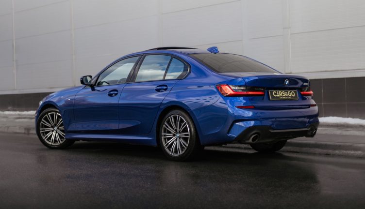 BMW 320i