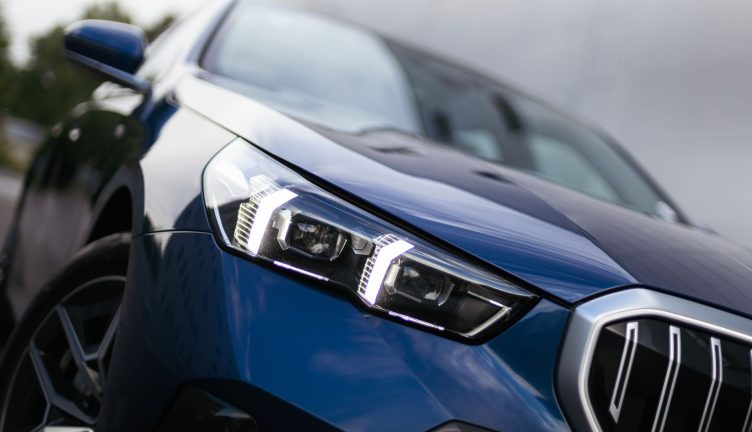 BMW I5
