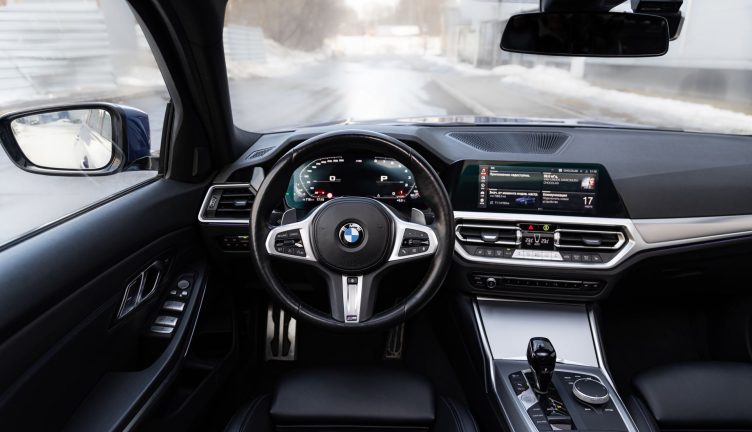 BMW 320i