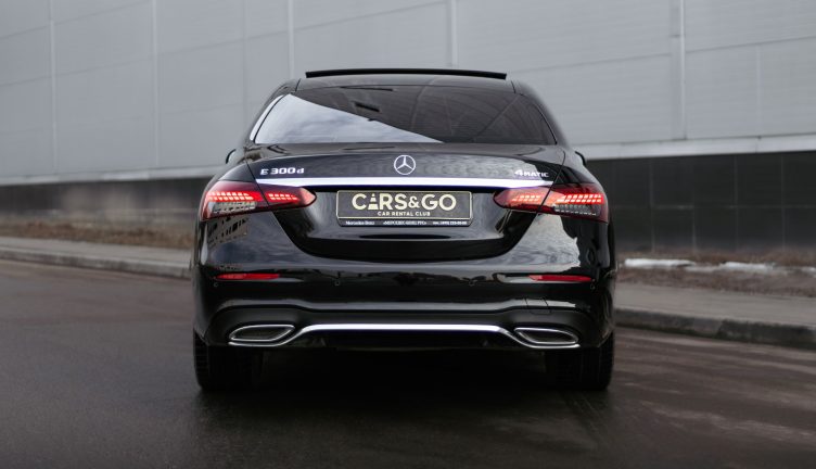 Mercedes-Benz E300d 4matic AMG Mercedes-Benz E300d 4matic AMG