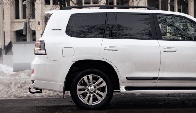 Toyota Land Cruiser 200