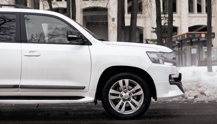 Toyota Land Cruiser 200