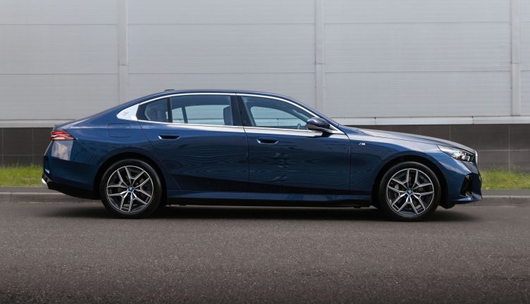 BMW I5